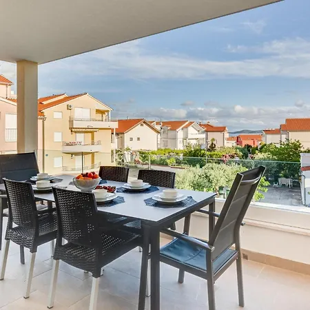 Apartment Exclusive