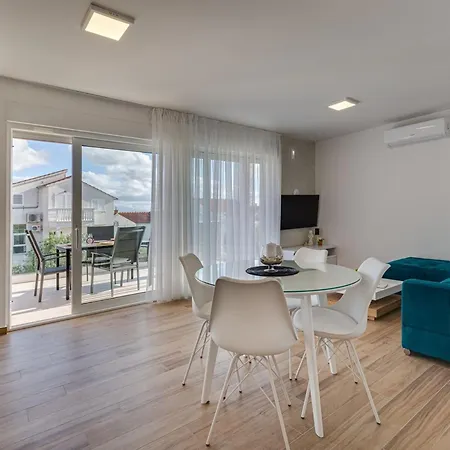Apartment Exclusive *